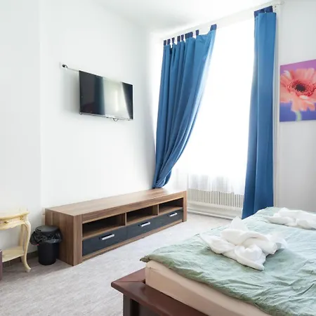 Hotel Ostarrichi 3*