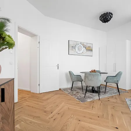Easy Flat Hernals Apartment *