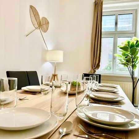 130 M2 Spacious 5 Bedroom
