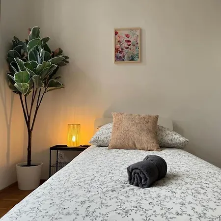 130 M2 Spacious 5 Bedroom Apartment