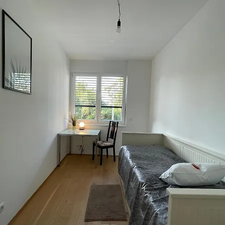 Garden Apartment *