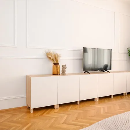 Apartment Long Term I 2 Min To U1 Columbusplatz I High Speed Wifi *