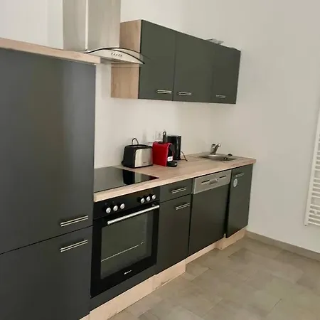 100 M2 With Free Parking - 15 Min To Center Apartment *