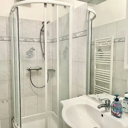50 M2 Stylish With Free Parking *