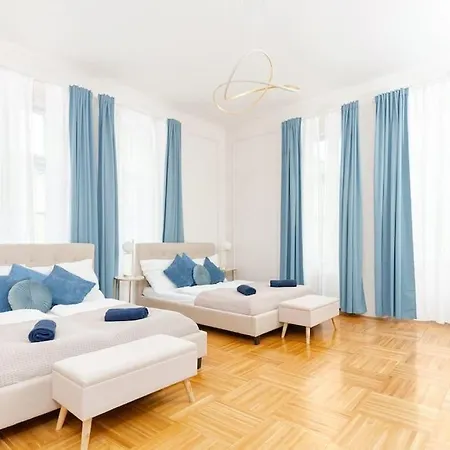 Apartment Very Spacious Close To Akh Vienna