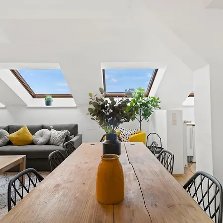 Spacious Next To Shopping Mall * Vienna