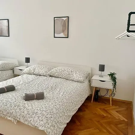Apartment Sunny Central