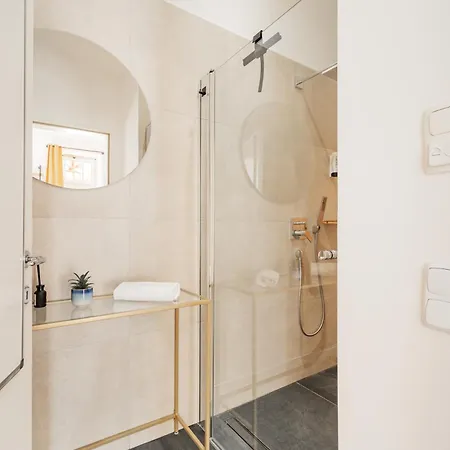 Classy Premium Studio With Free Parking Vienna