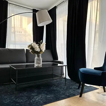 Amazing Terrace, Close To Viennas Biggest Shopping Street Wenen