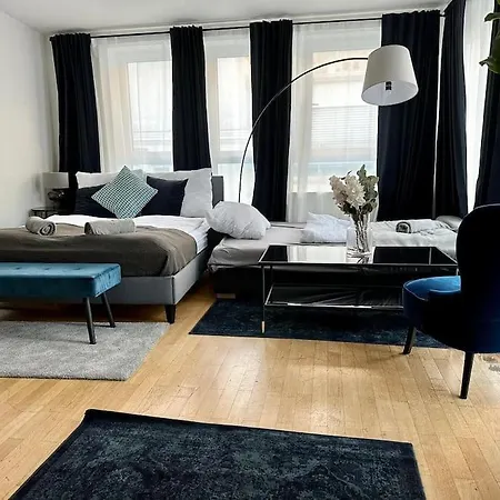 Apartment Amazing Terrace, Close To Viennas Biggest Shopping Street *