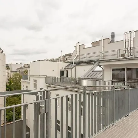 Amazing Terrace, Close To Viennas Biggest Shopping Street Vienna