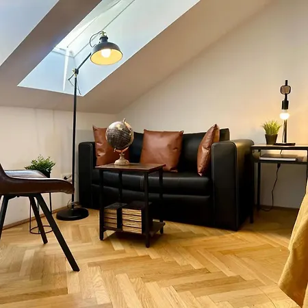 Designer Apartments, 2 Min To U1 Reumannplatz *