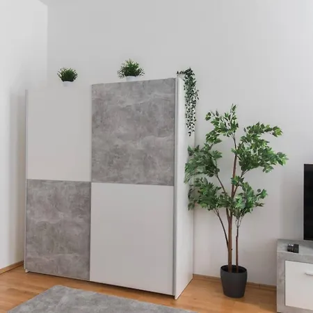 Apartment, Central, 2 Min To U1 Keplerplatz *