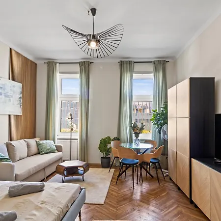 Апартаменты Close To Danube And Wiener Riesenrad