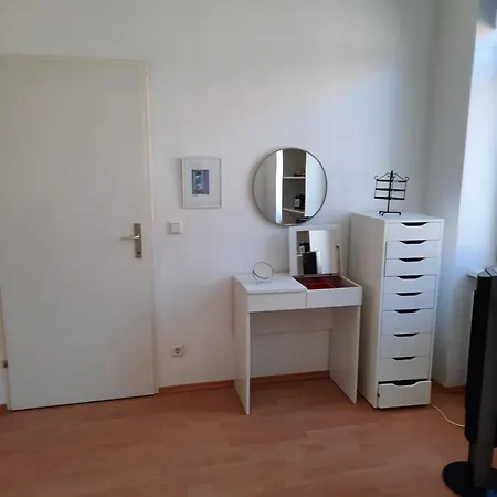 Romantic-1 Bedroom Vienna