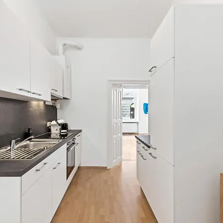 4ty3 - Schoenbrunn Is Calling Apartmán