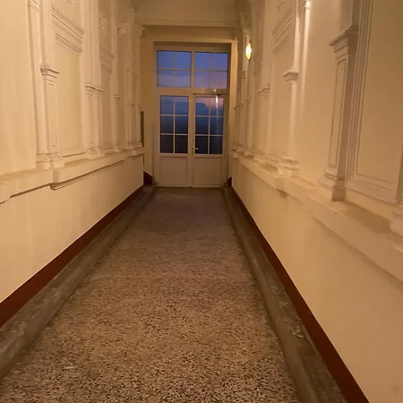 Fuer 4 Personen In 1180 Apartment