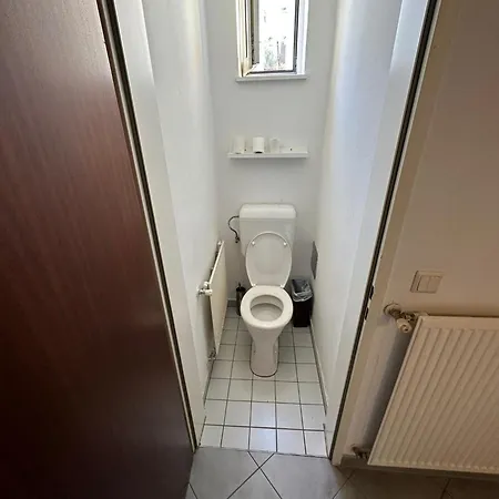 Apartment Fuer 4 Personen In 1180 *