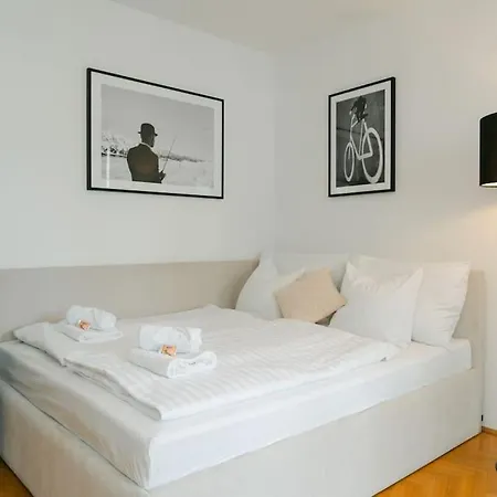Hip Perfect For 4 Or 6, Great District, Metro Apartmán Vídeň