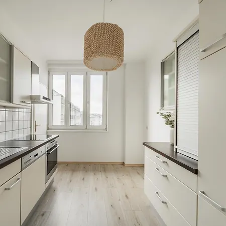 Apartment Gemuetliche 2-zimmer Im Herzen Wiens *
