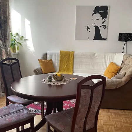 Beautiful Flat Location *
