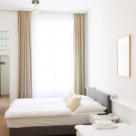 Kibi Self Check-in Guest house Vienna