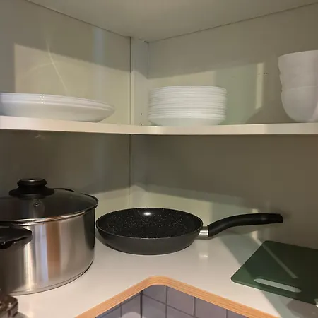 Spacious 90m2 Maisonette With Free Parking *