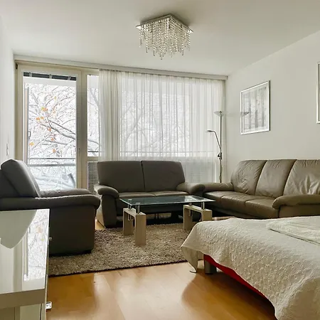 Spacious 90m2 Maisonette With Free Parking Apartment