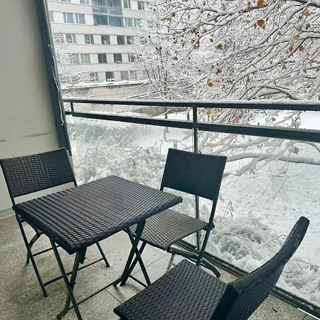 Apartmán Spacious 90m2 Maisonette With Free Parking Vídeň