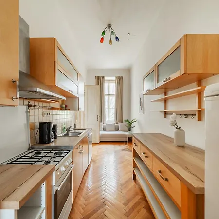 Mit 9 Schlafplaetze Apartment Vienna