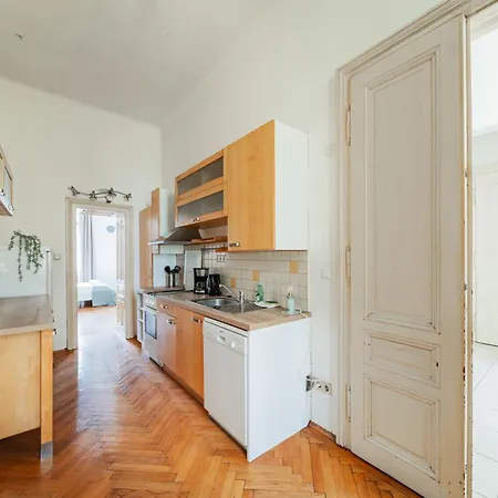 Mit 9 Schlafplaetze Apartment