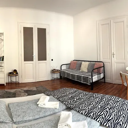 Apartment Big And Comfortable Mariahilfer *