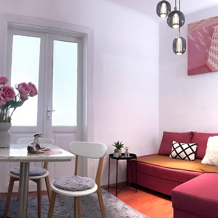 Big And Comfortable Mariahilfer Apartment Vienna