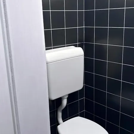 Big And Comfortable Mariahilfer Apartament