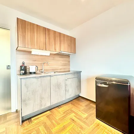 Mit Balkon Apartment *
