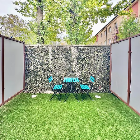 Moeblierte Mit Terrasse Vienna
