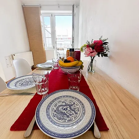 Sonniges Mit Terrasse, 15min Ins Zentrum Apartment