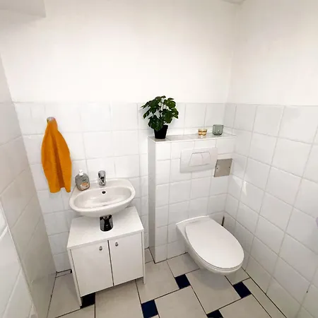 Sonniges Mit Terrasse, 15min Ins Zentrum * Vienna