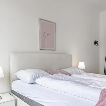Comfy In Shared For Longstays Near Matzleinsdorfer Station Vienna