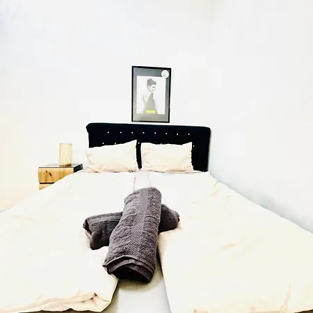 Comfy In A Shared Apt, 8min To Rathausplatz * Wiedeń