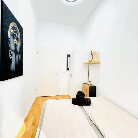 Comfy In A Shared Apt, 8min To Rathausplatz Apartament *