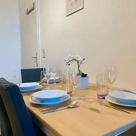 Sunny & Calm Stylish Flat *