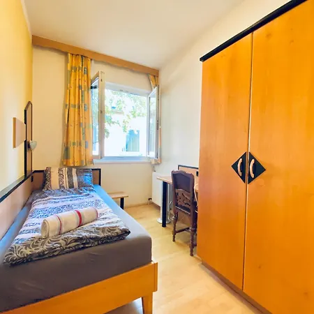 Affordable Central Rooms, 10-min To Lugner City * Vídeň