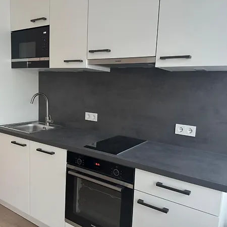 Apartamento Asp Modern With Balcony & Free Parking *
