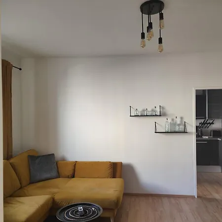 Metro-station To Opera 1 Min Away Apartment *