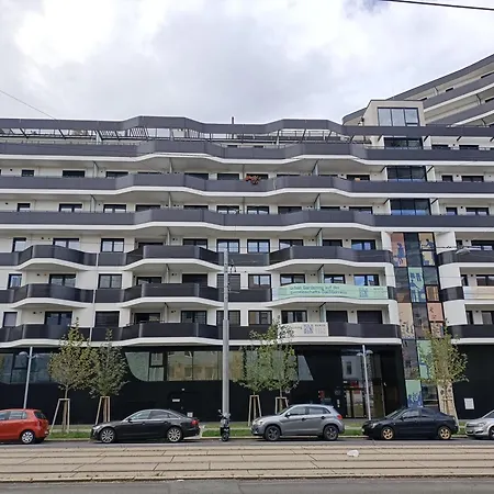 Hauptbahnhof Flat At Train Station Apartment *