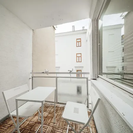 Studio Next To Karlsplatz/karlskirche Appartamento Vienna