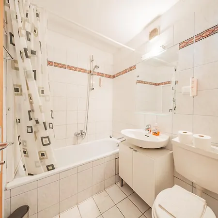 Studio Next To Karlsplatz/karlskirche *