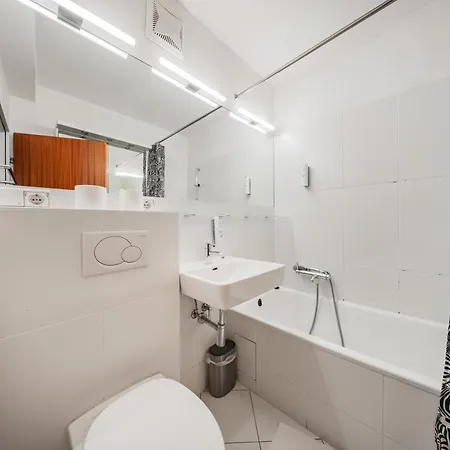Studio Next To Karlskirche #17 Apartment