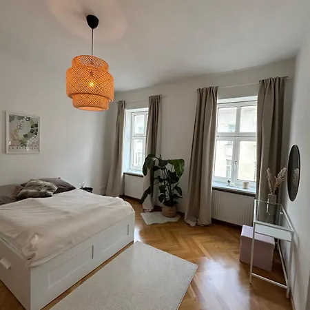 Central - 8th District * Vienna